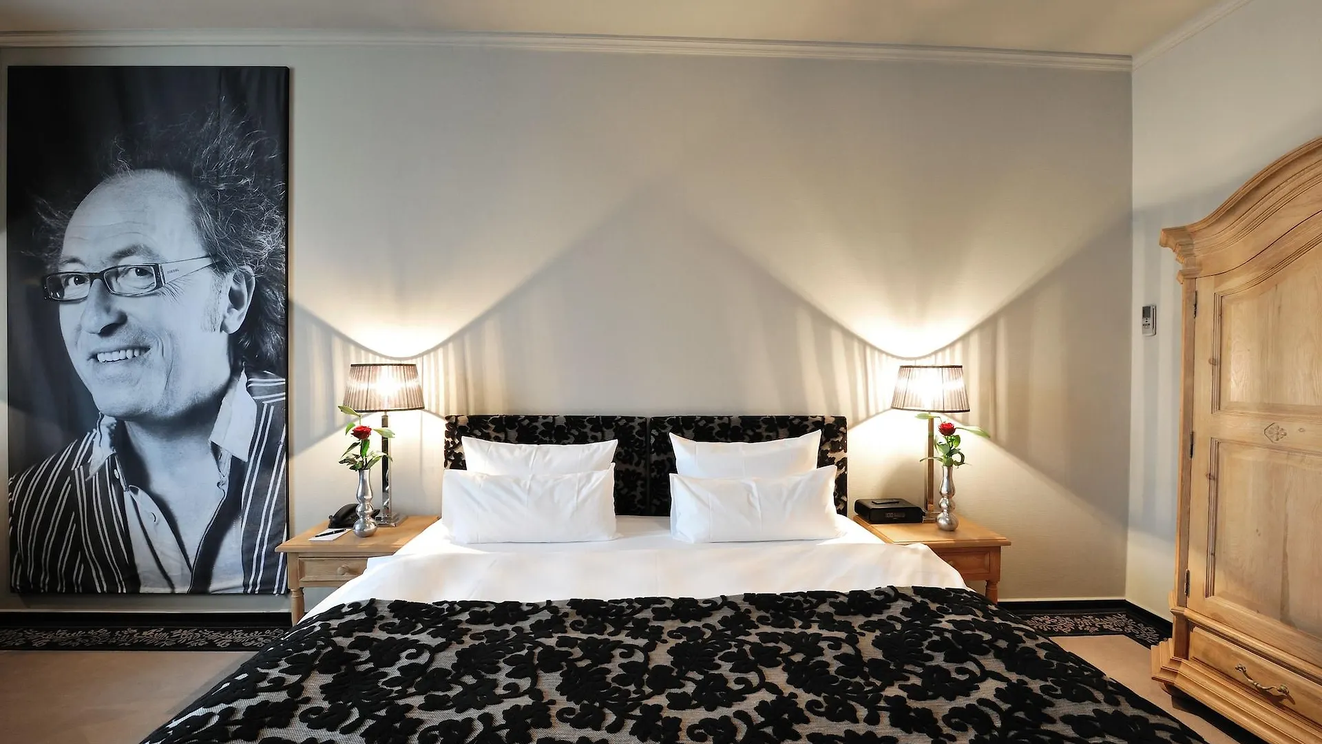 Stage47 Otel Düsseldorf 4*,  Almanya