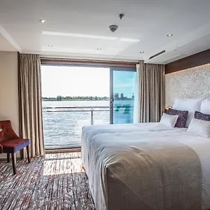 4* Otel Viva Riverside Altstadt